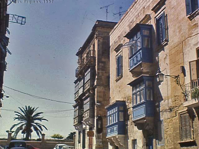 [Photo of a Valletta Street]