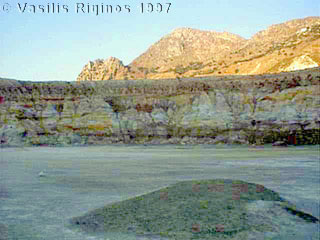 Photograph of Niseros caldera